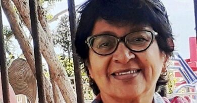 La tenacidad poética de Carmen Arrese / Ricardo Musse