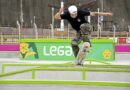 La tabla y el skate amarillos de Harold y el truco evocativo de Ángelo Caro / Por Ricardo Musse