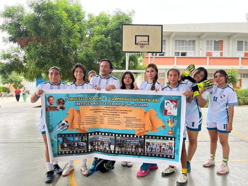 ¡Gloria eterna! Equipo de futsal femenino de la I.E. INIF N° 48, categoría C, se corona campeón invicto y avanza a la etapa provincial