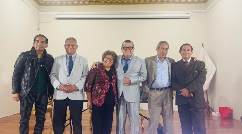 Poemario «Poesía ínfima» de Nivardo Córdova / Por Carlos Varas Príncipe
